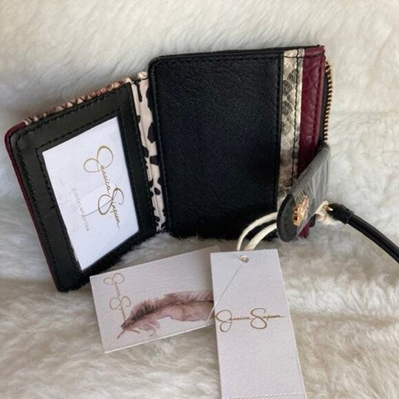 Brand New Jessica Simpson Card Holder Port Python - Black - Gold Accents - Picture 4 of 8